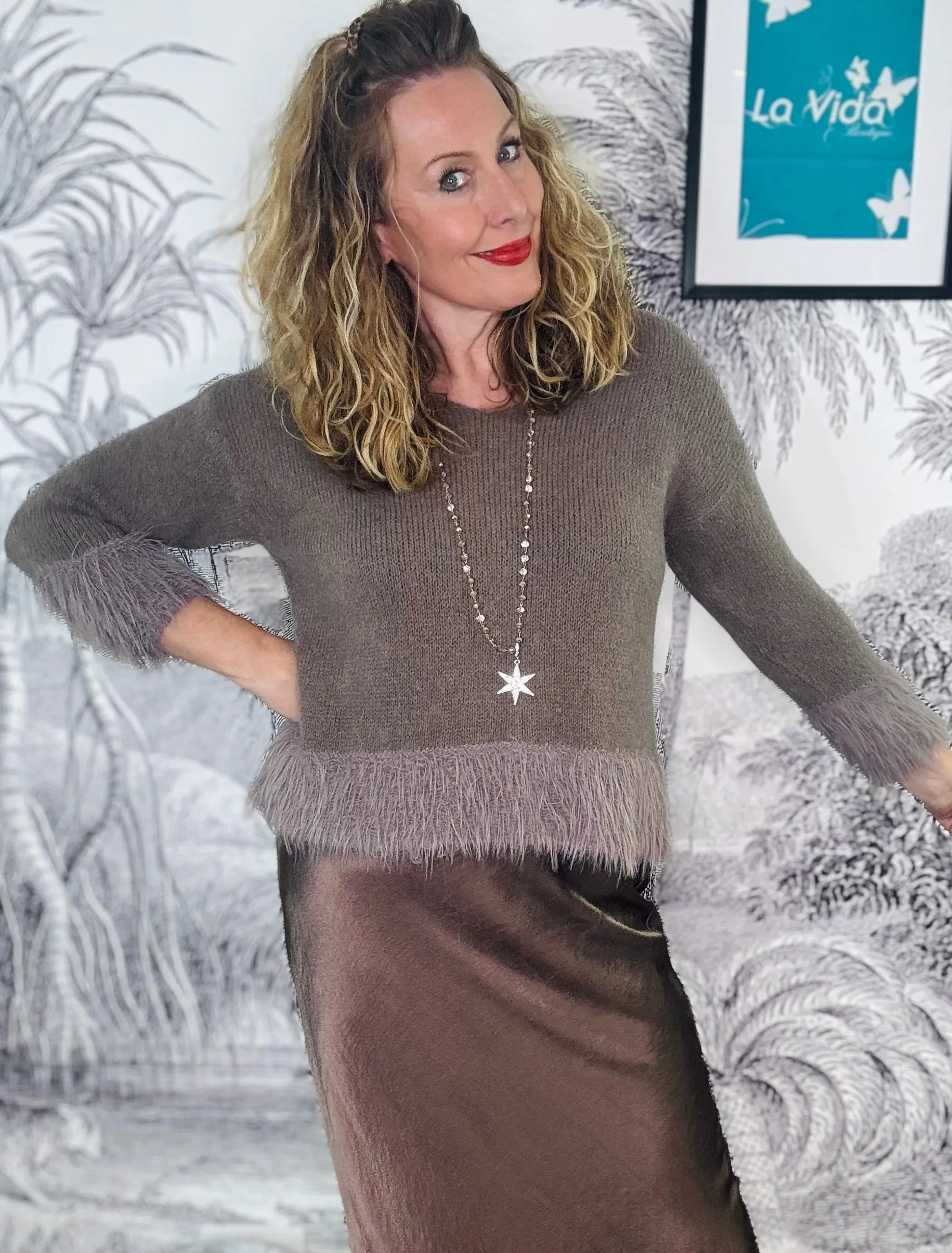 Fliss V Fluffy Hem Knit Jumper