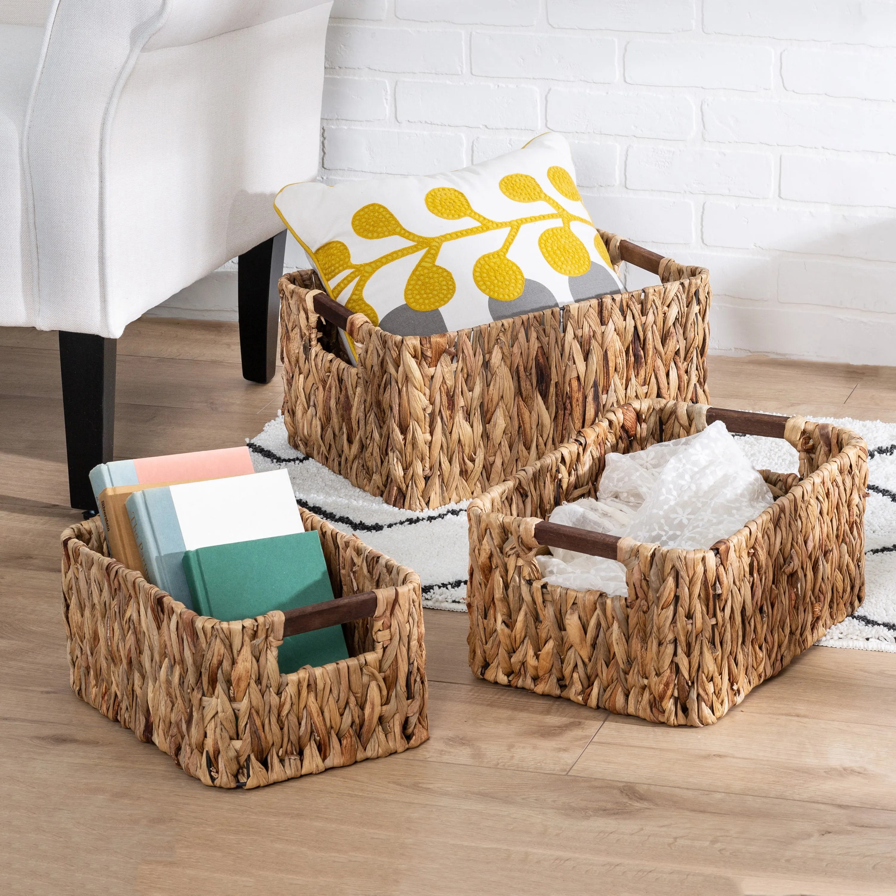 Natural Water Hyacinth Nesting Storage Baskets (3-Piece Set)