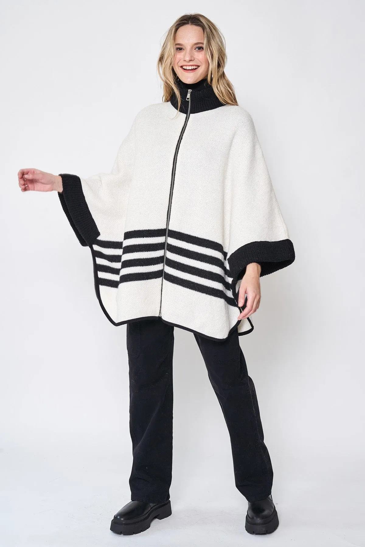 ZCK320012 Sporty Bordered Zip Up Knit Kimono