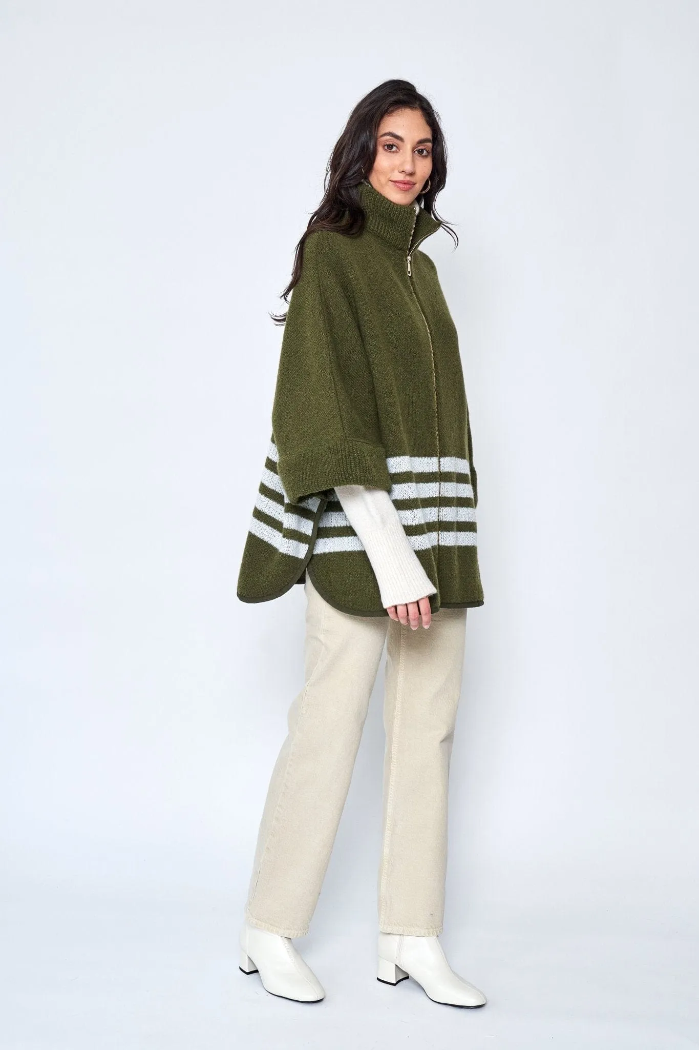 ZCK320012 Sporty Bordered Zip Up Knit Kimono